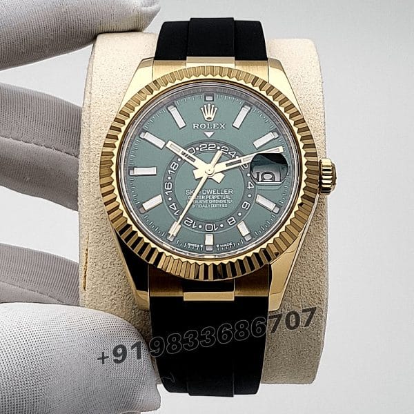 Rolex Sky-Dweller 18ct Yellow Gold Oysterflex Bright Green Dial 42mm (4)